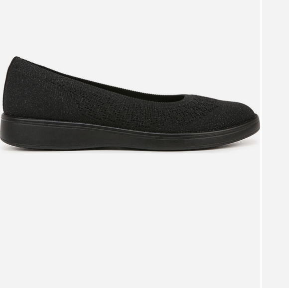 BZees womens black slip on shoes - Picture 4 of 7